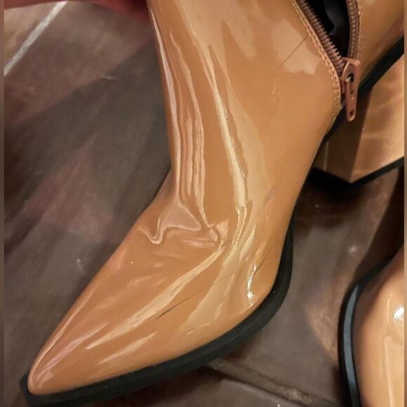 BP LOREN Women's Tan Ankle Boots - Picture 9 of 10